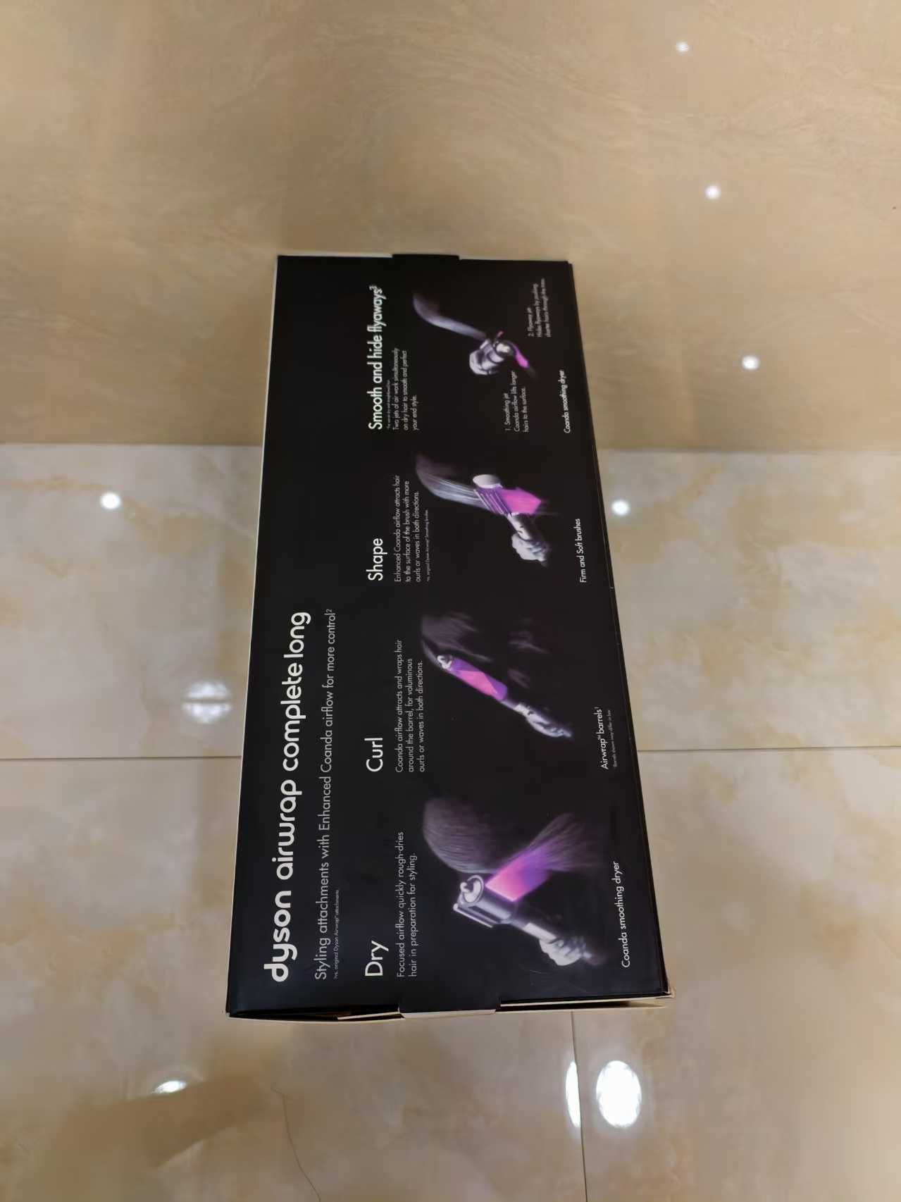 Nowa lokówka Dyson HS05