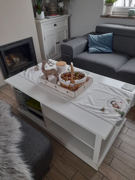 Zestaw mebli drewno stół komoda słupek