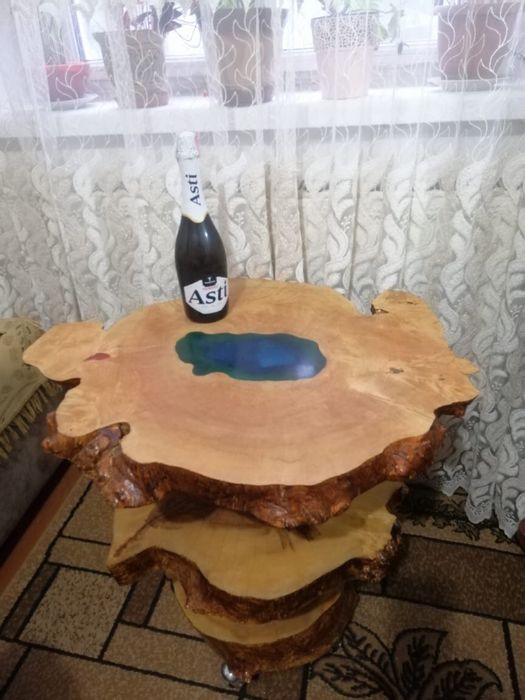 журнальний стіл ручної роботи
