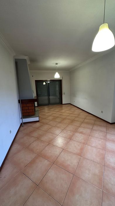 Apartamento T2 V. n. Famalicão