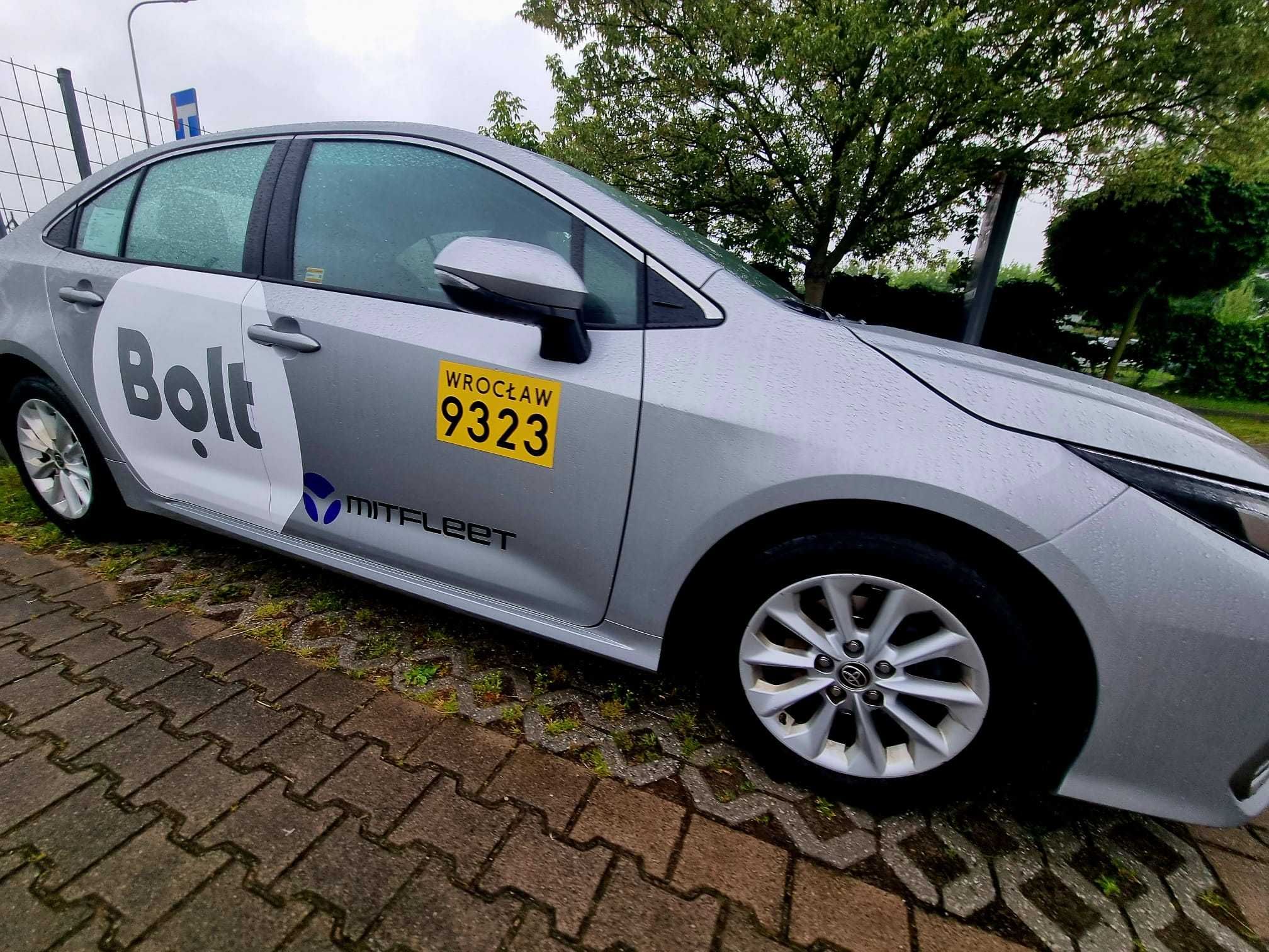 Wynajem samochodów TAXI UBER/BOLT/FREENOW Toyota Corolla, Hybryda, LPG