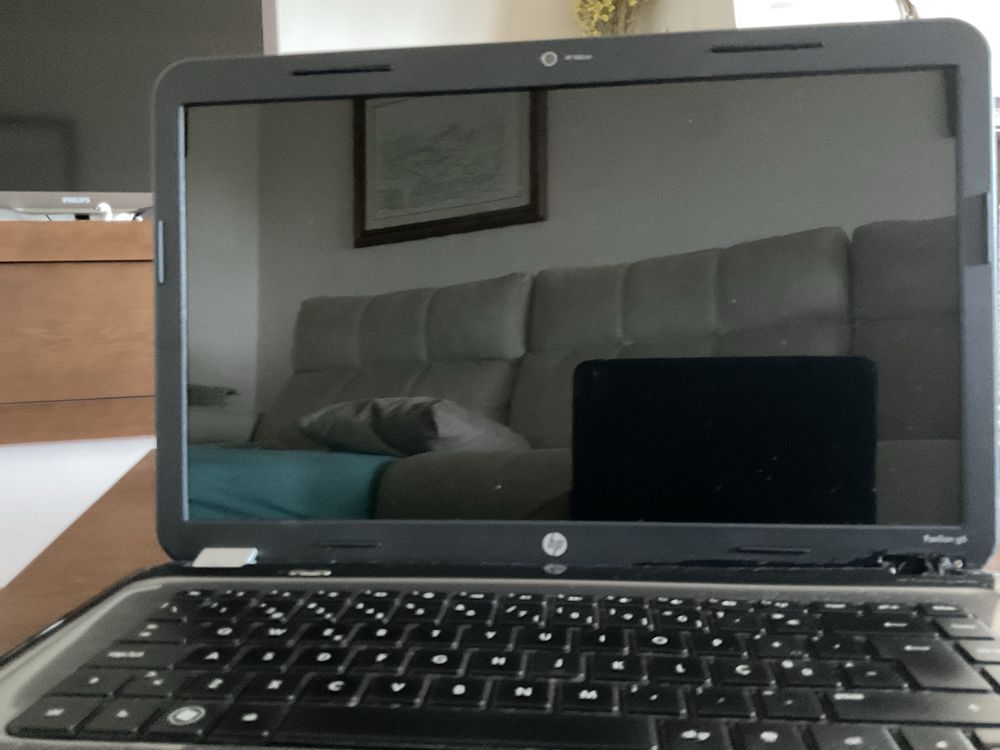Portátil HP Pavilion g6 - Intel i5, 4GB RAM, 594GB HDD