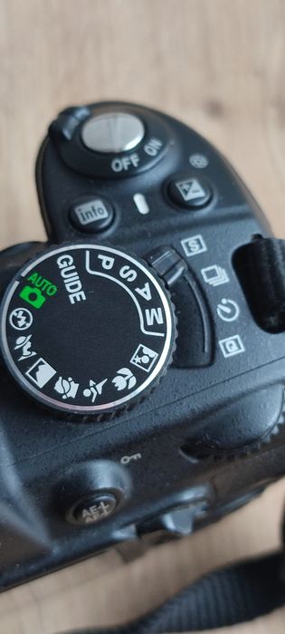 Nikon D3100 obiektyw 18-105