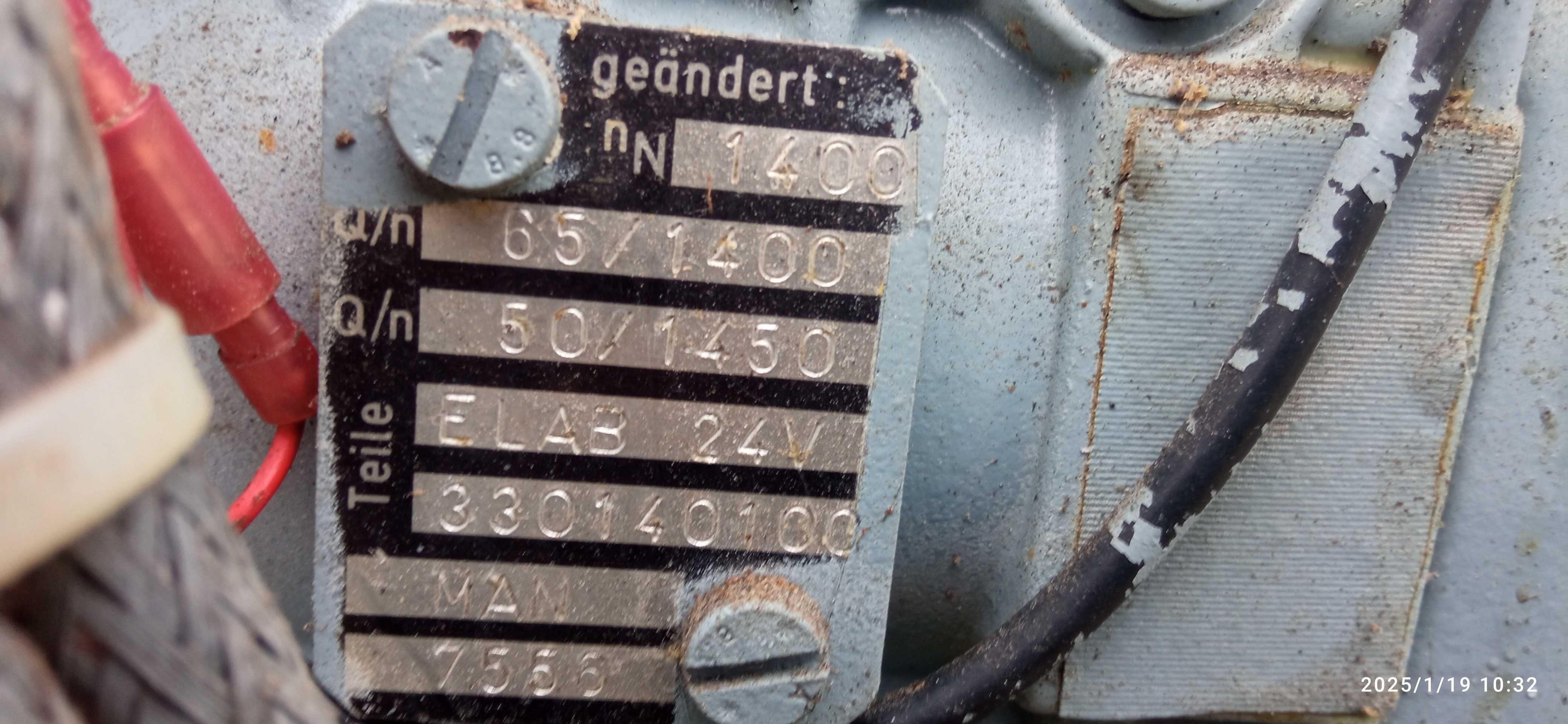 Jacht , łódź motorowa  HUNTON RS 35.