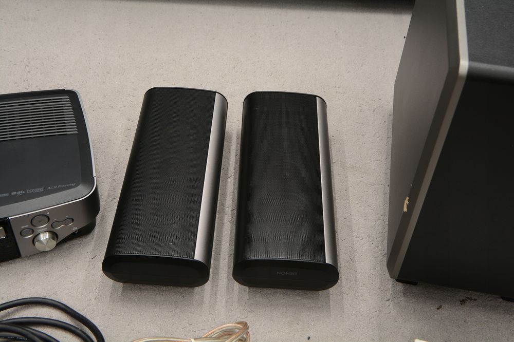 Zestaw kino domowe Denon S-302 kolumny subwoofer i DVD + pilot i kable