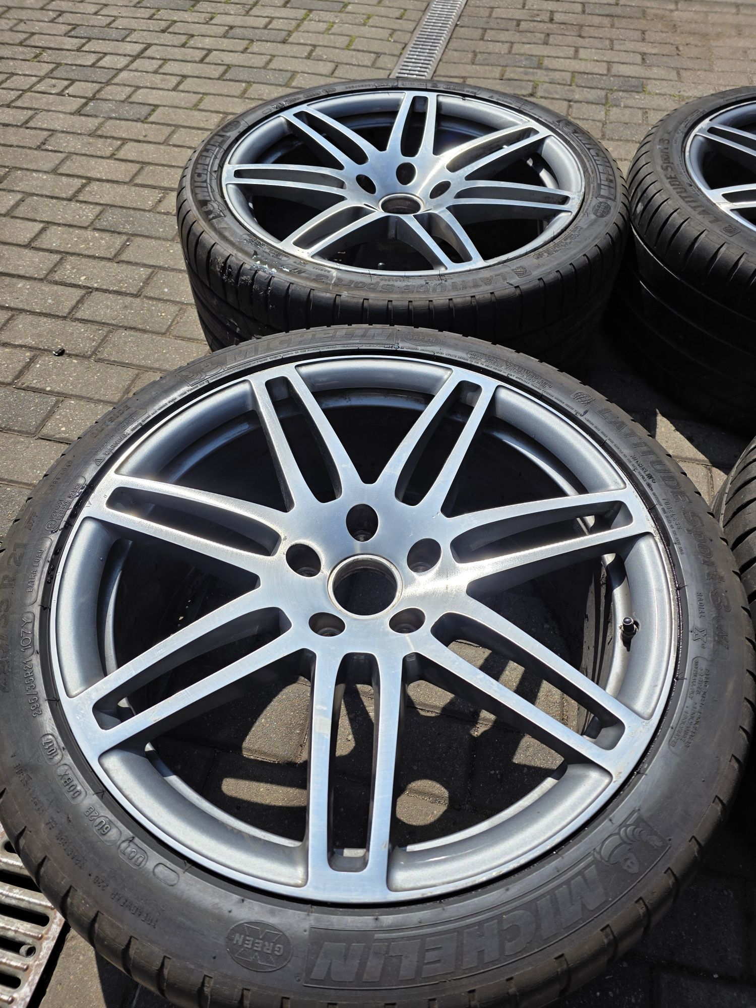 Audi Double Spoke 21 cali z Oponami Michelin Latitude