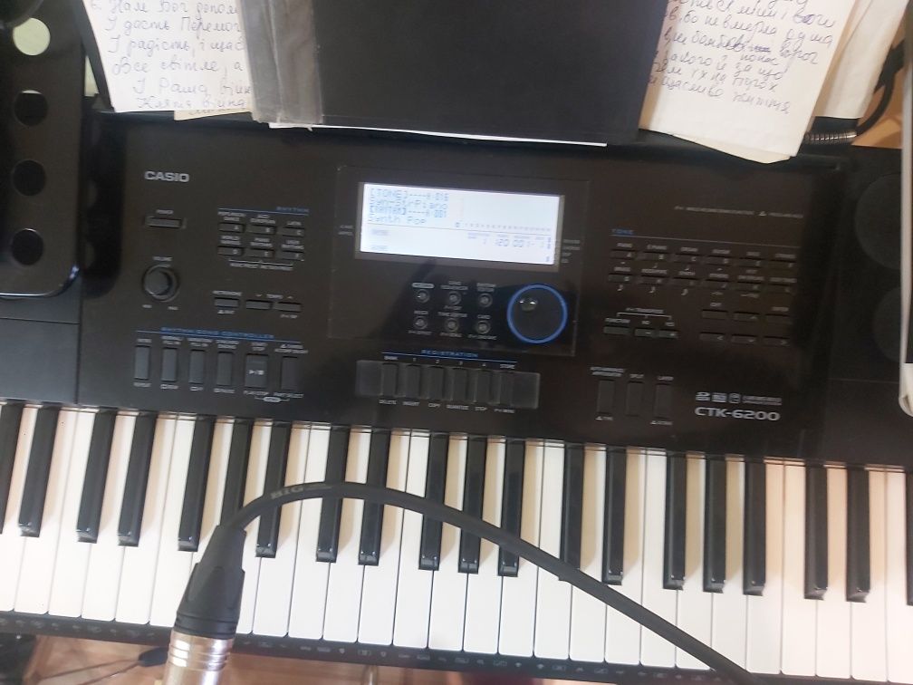 Синтезатор "Casio ctk-6200"