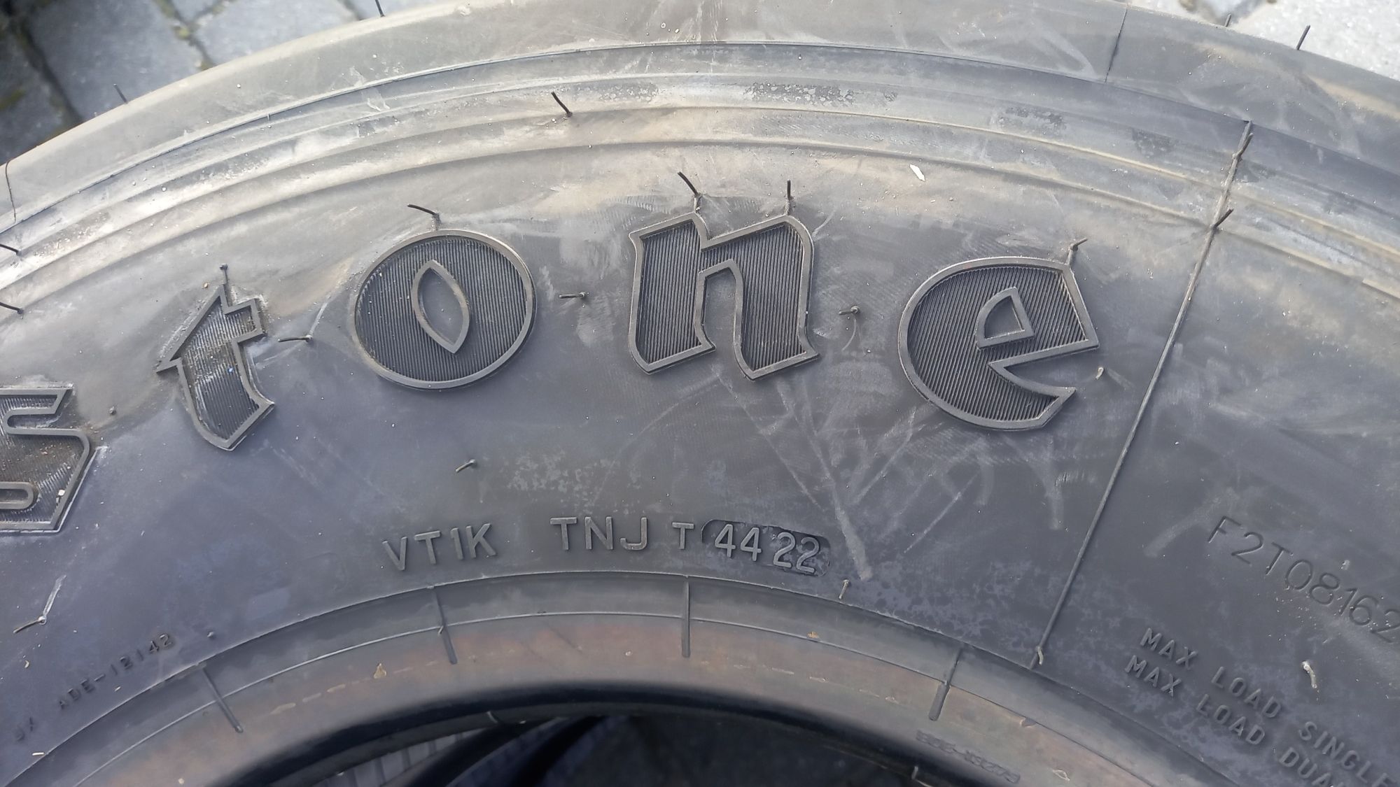 Opony Ciężarowe Firestone FS400 9.5 R17.5 129 M (127M) 2 sztuki 4422