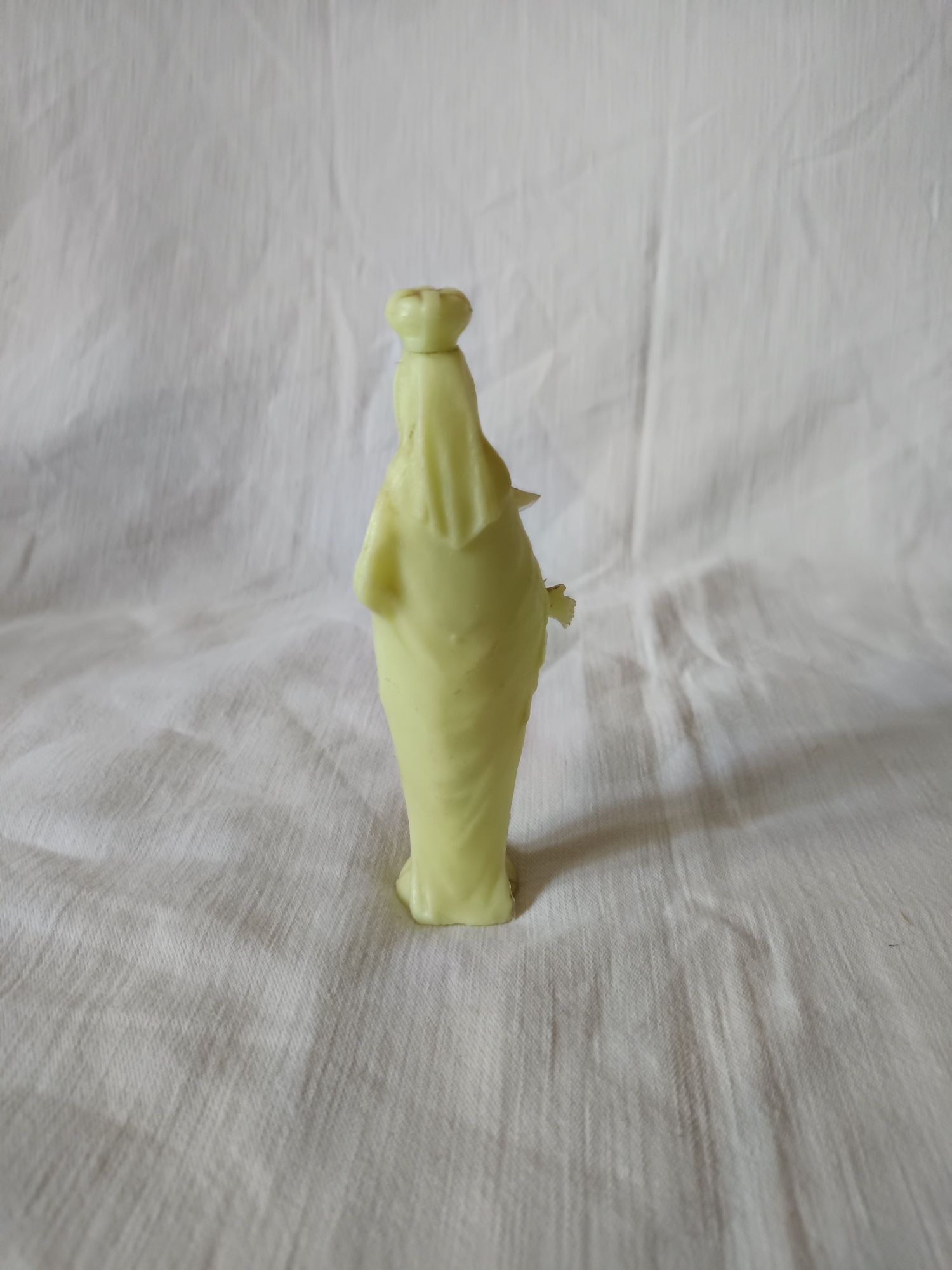 Figurka - Matka Boża Licheńska, materiał fosforyzujący