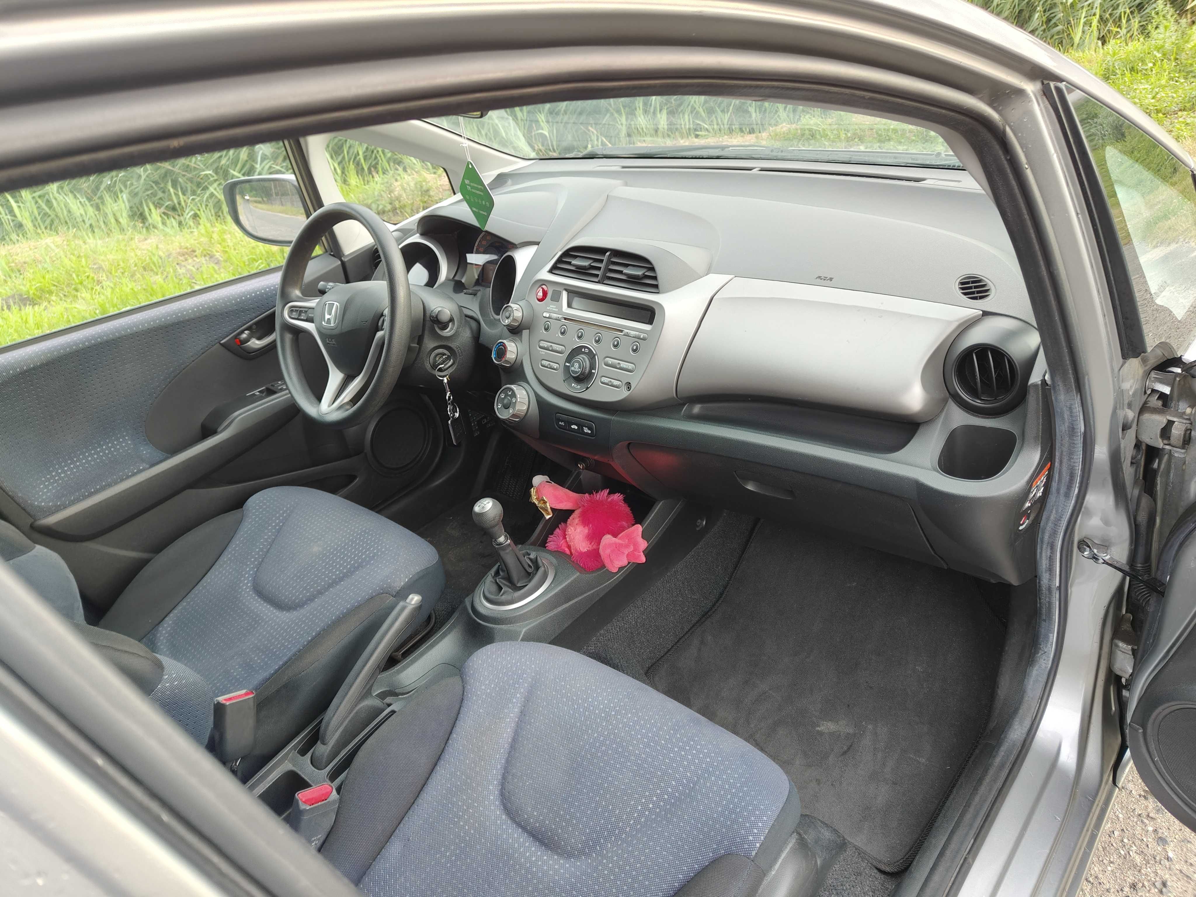 Sprzedam Honda jazz 97000 przebieg