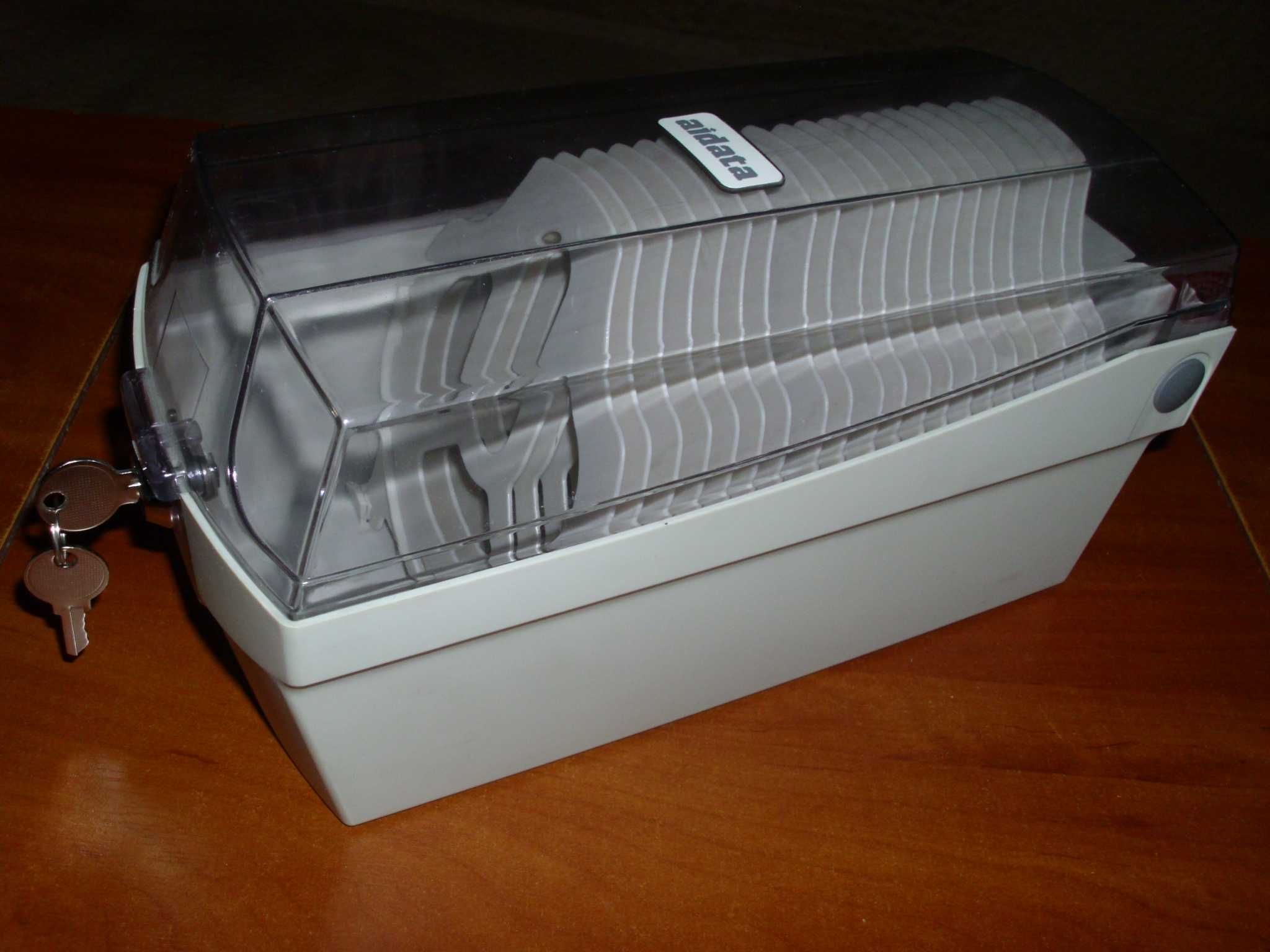 Pojemnik,kasetka,pudełko,etui na płytki CD ( kluczyk) 40 szt.