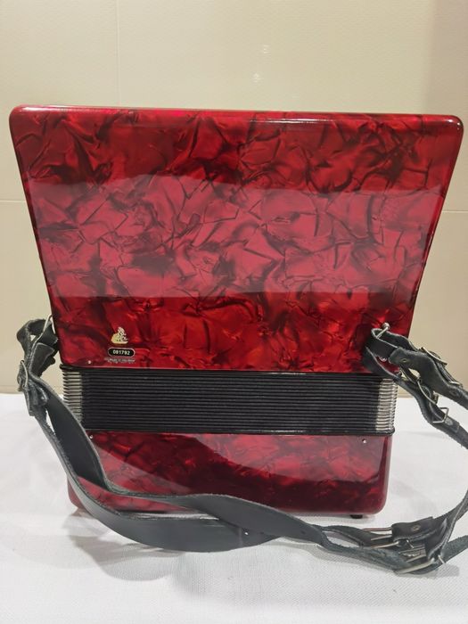 Akordeon Weltmeister Stella 48 basów