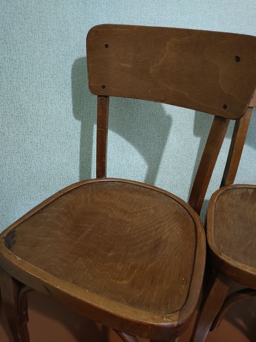 Стільці дерев'яні набір 4 шт