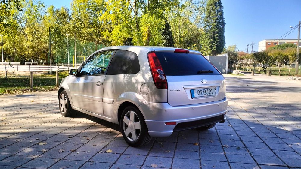 Ford Fiesta 1.4 TDCI comercial