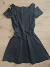 Czarna krótka sukienka sinsay XS