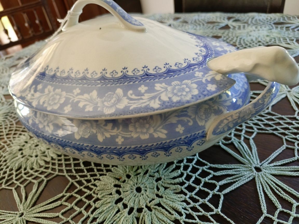Angielska waza porcelanowa