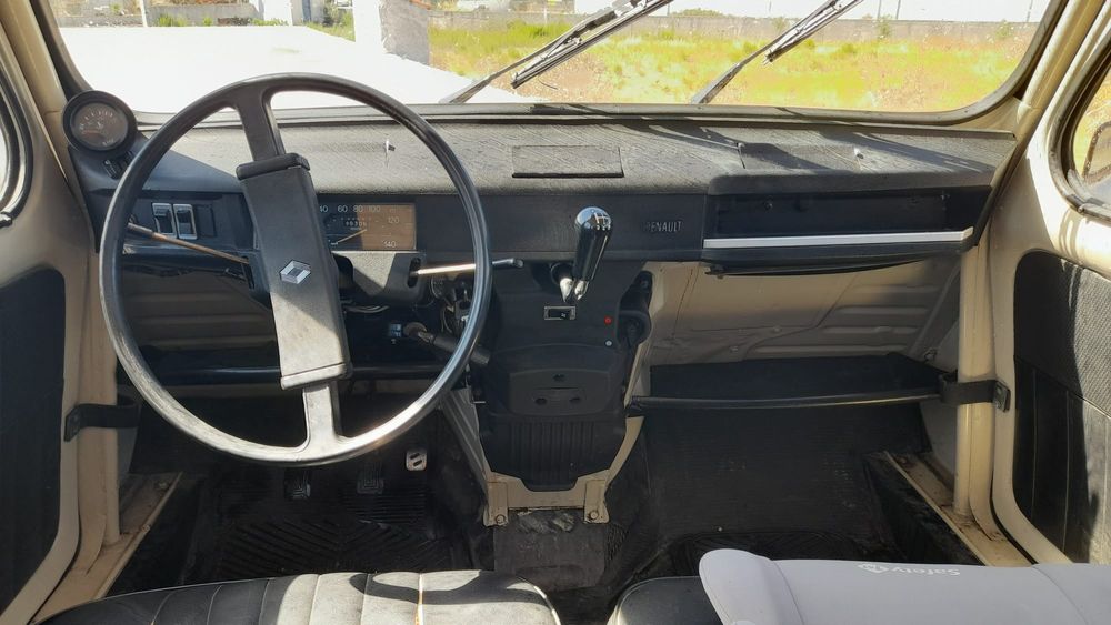 Renault 4L ano de 1982