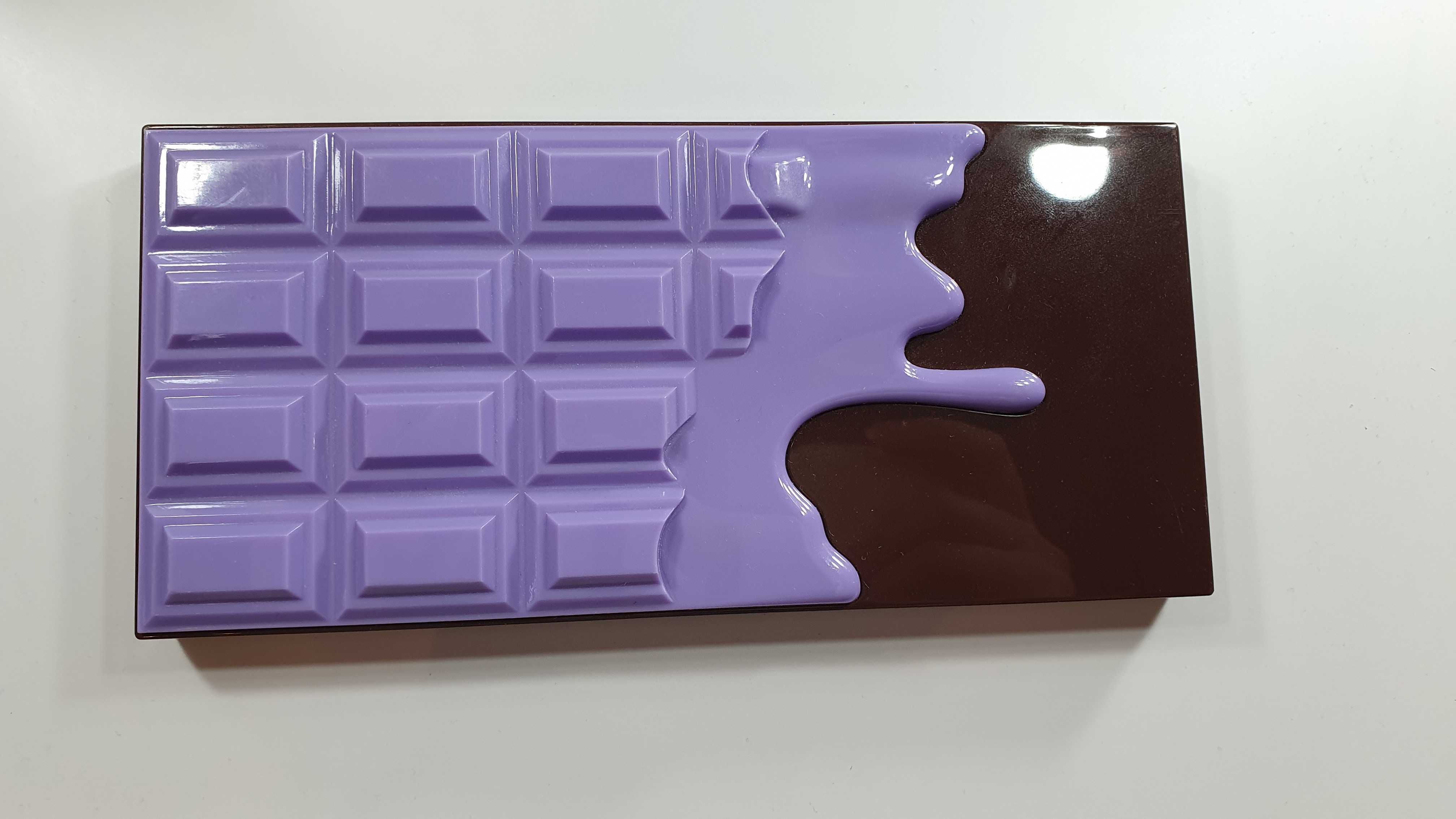Makeup Revolution Violet Chocolate Palette paleta cieni