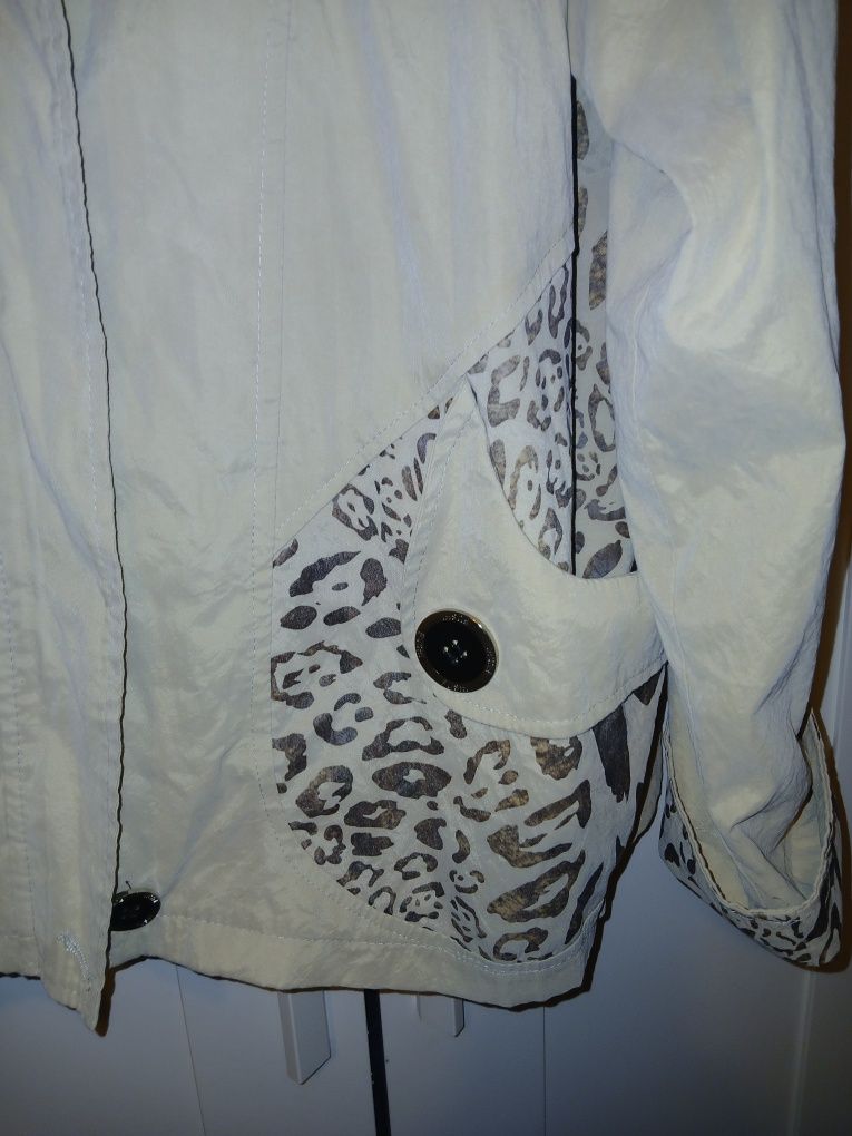 Parka cor creme claro 4 XL
