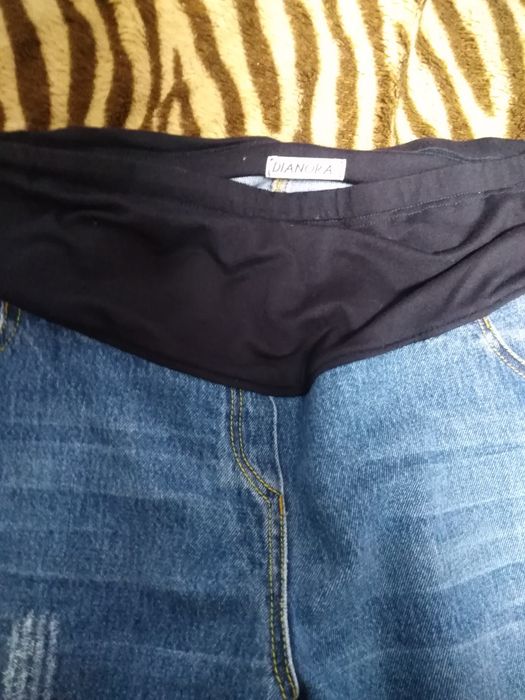 Джинси для вагітних