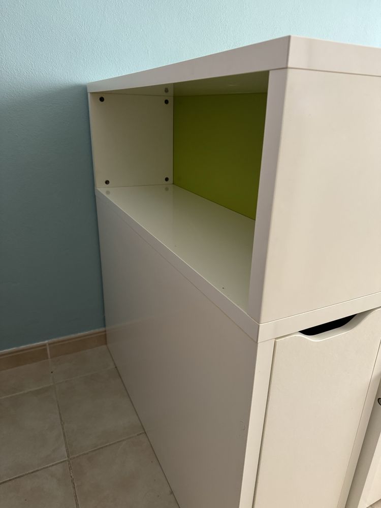 Movel com gaveta incluída