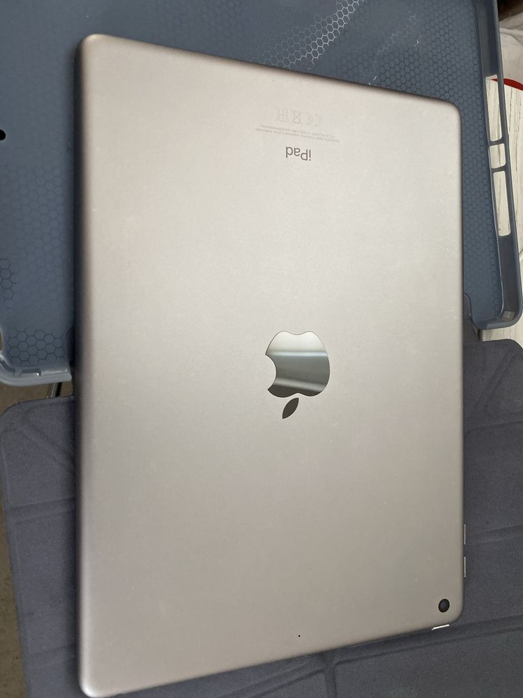 iPad (6th Generation) Wi-Fi 32GB