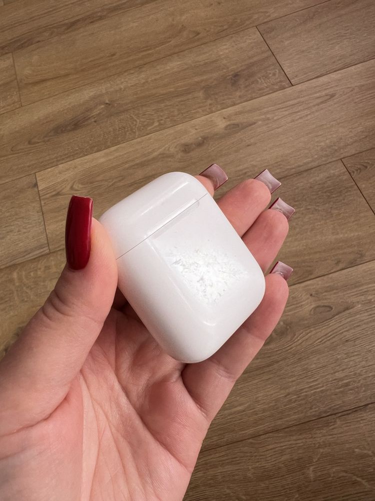 AirPods słuchawki