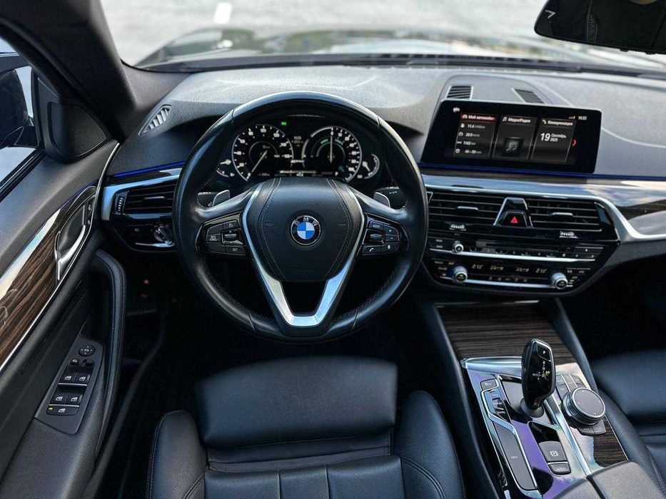 BMW 530E G30 (Розстрочка / Лізинг)