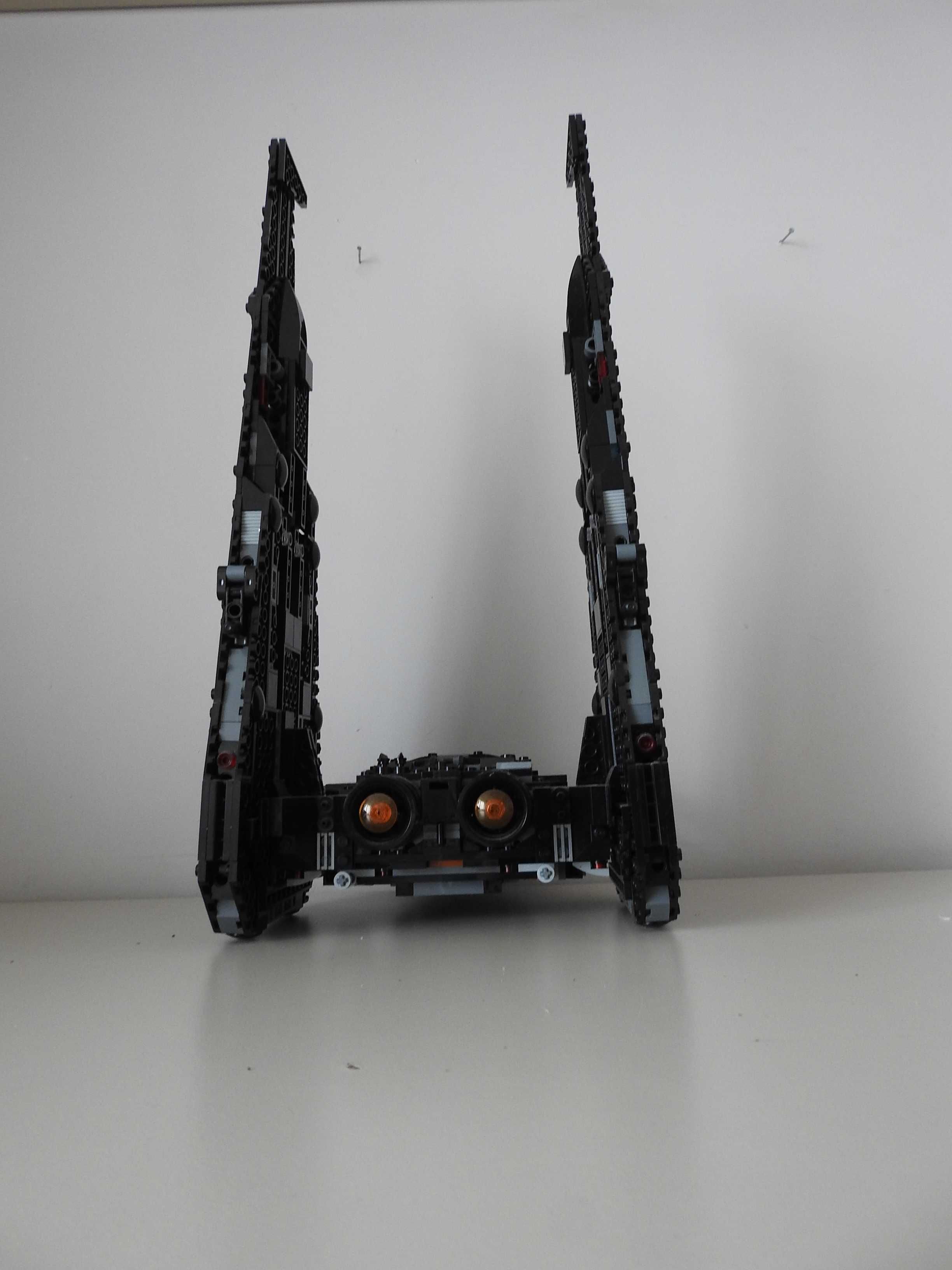 Lego Star Wars Wahadłowiec Kylo Rena