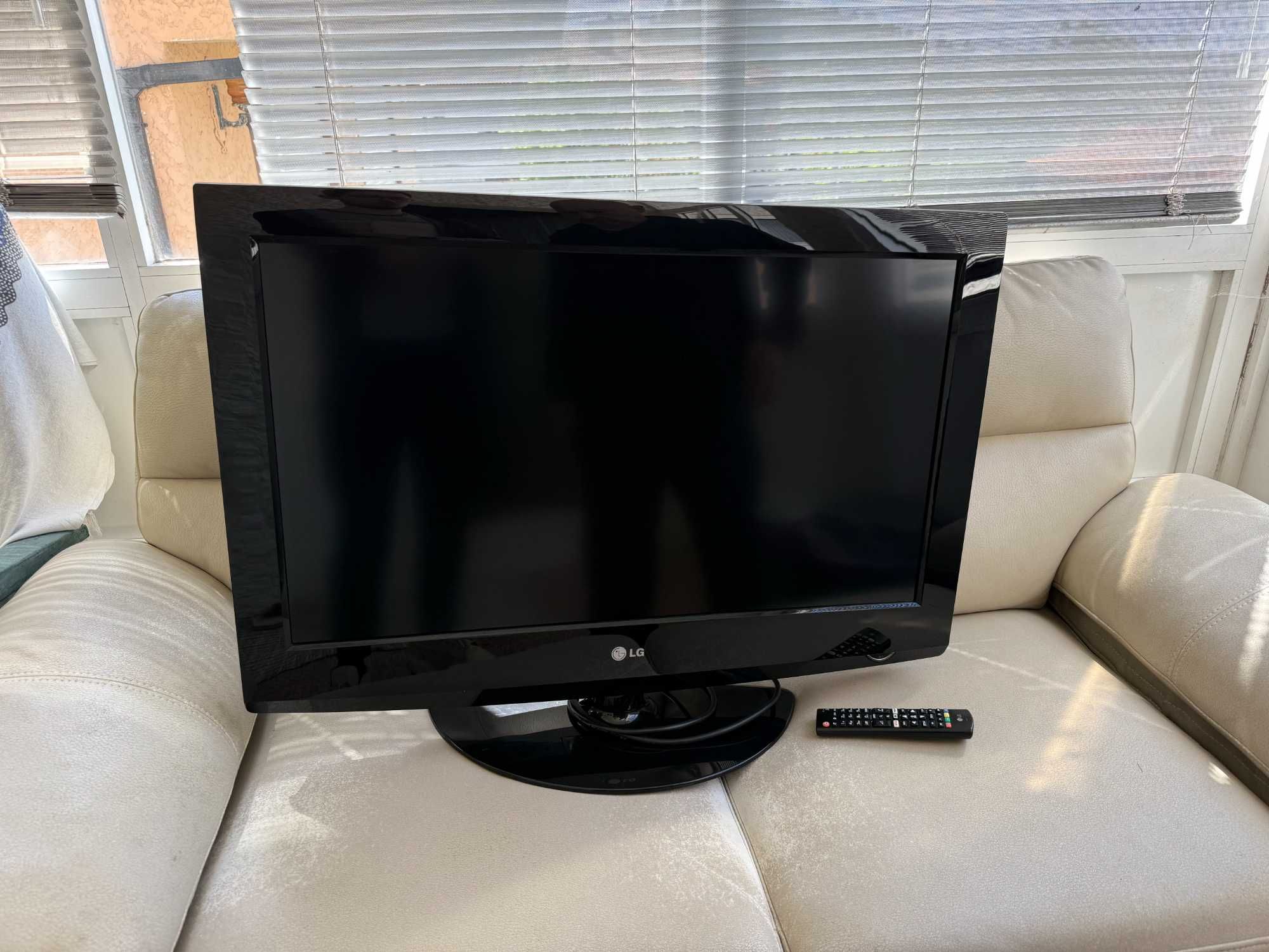 TV LG Preta em otimo estado