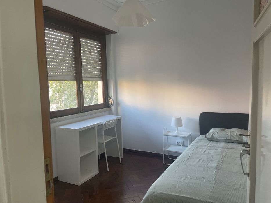 Quartos para estudantes Av. do Brasil
