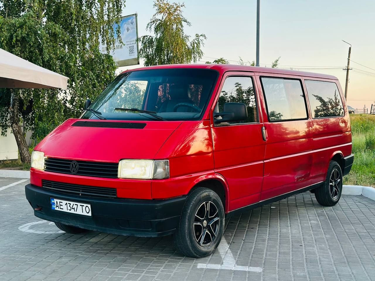 Продам автомобиль Volkswagen T4 в отличном состоянии.