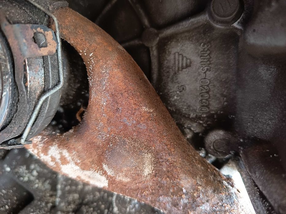 Skrzynia biegów toyota corolla Verso 1.6 benzyna 5biegów