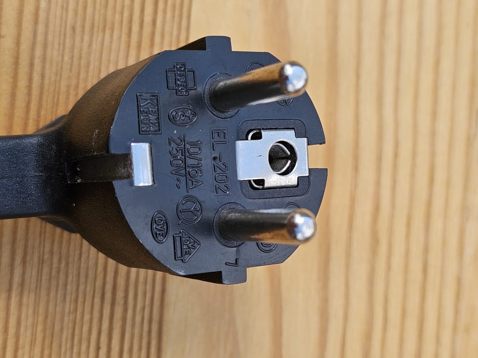 Kabel zasilajacy trapezowy 1.5 m