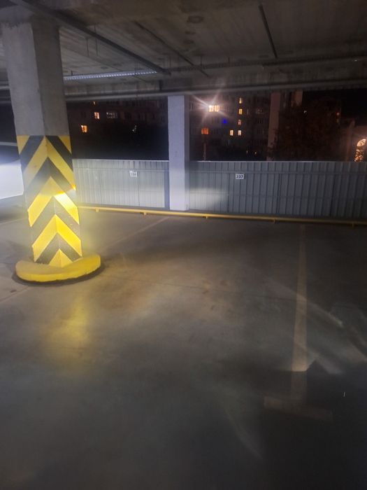 Сдам паркоместо на парковке