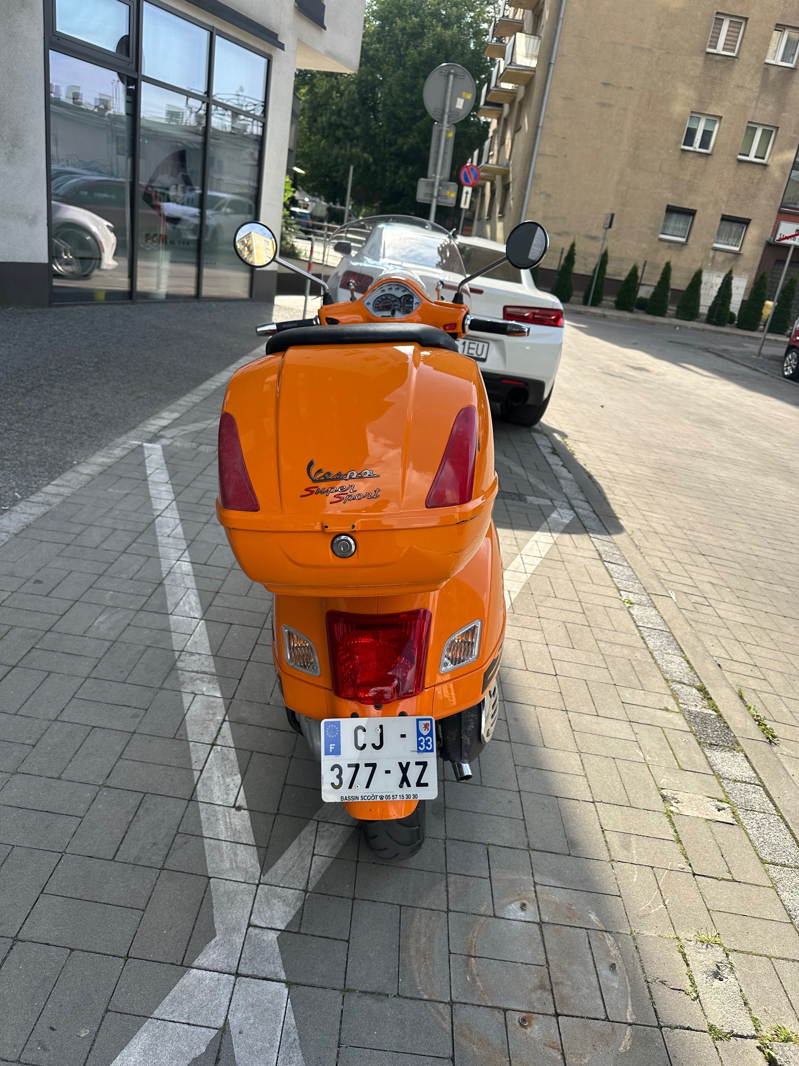 Vespa 125cm super sport