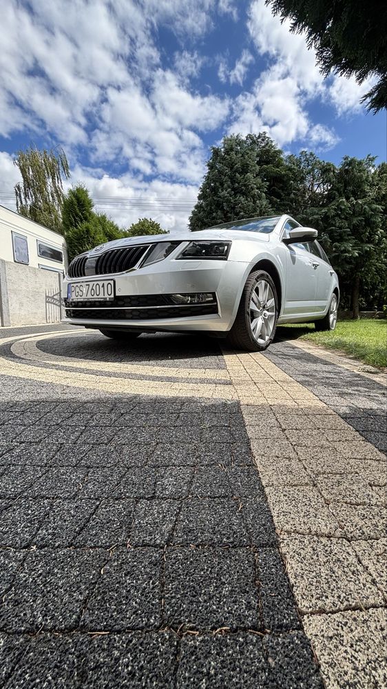 Octavia tdi polski salon