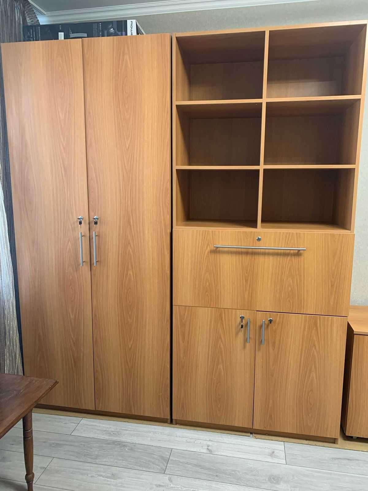 Комплект меблів для дому, б/у.