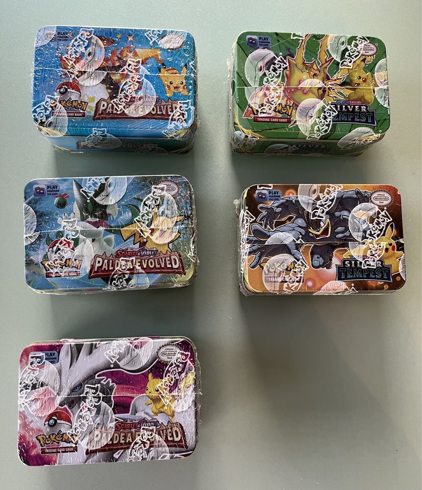 Caixa com Cartas Pokemon Novas