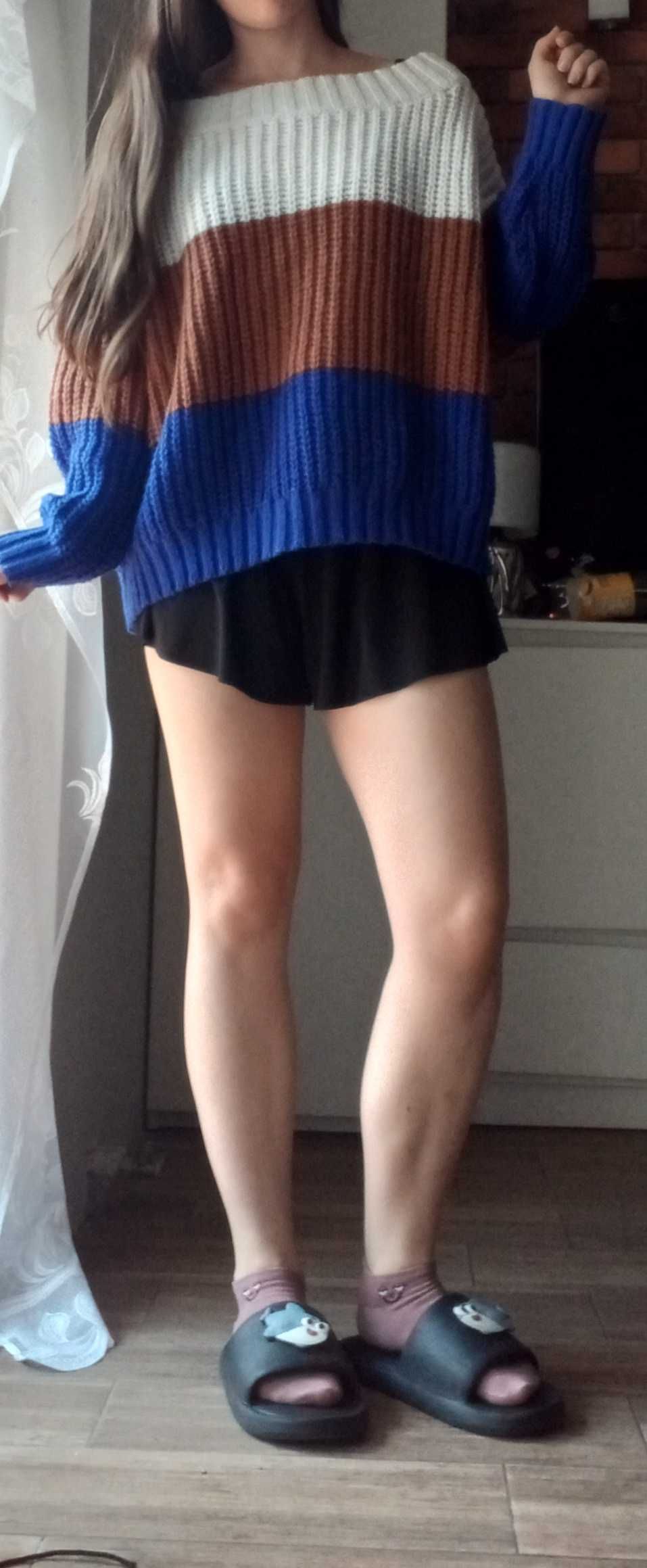 Sweter ciepły, miły, zimowy