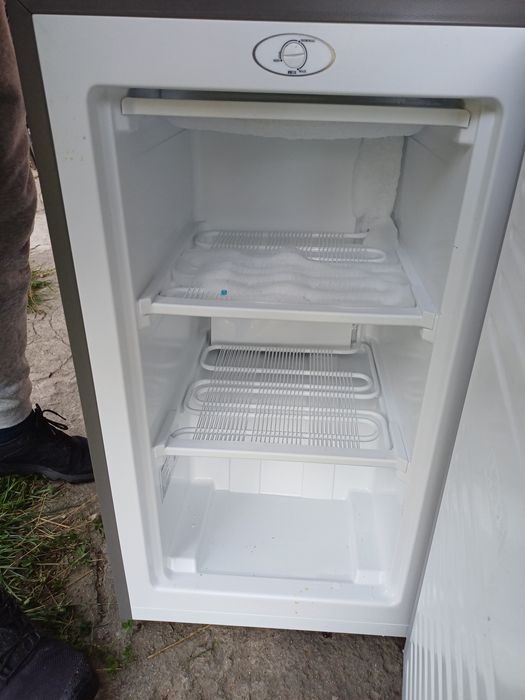 Zamrażarką 3 szuflady