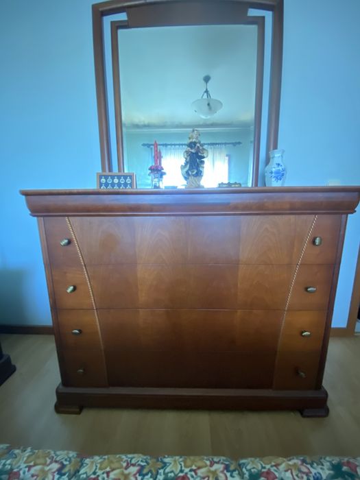 Quarto de casal em madeira maciça cerejeira