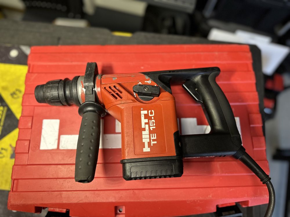 Мережевий перфоратор Hilti TE 15 в кейсі