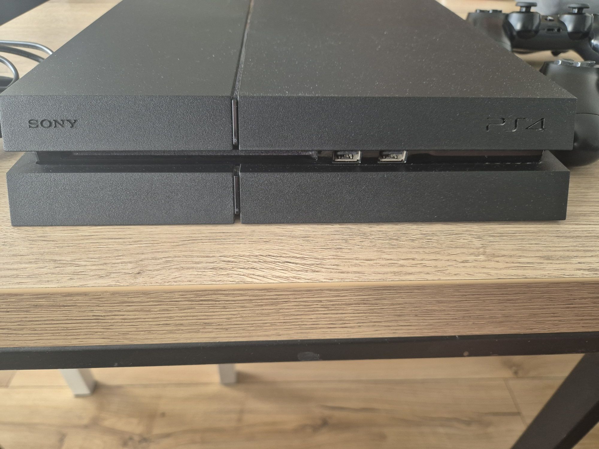 Sony PlayStation 4 1TB C-Chassis - (CUH-1216B)