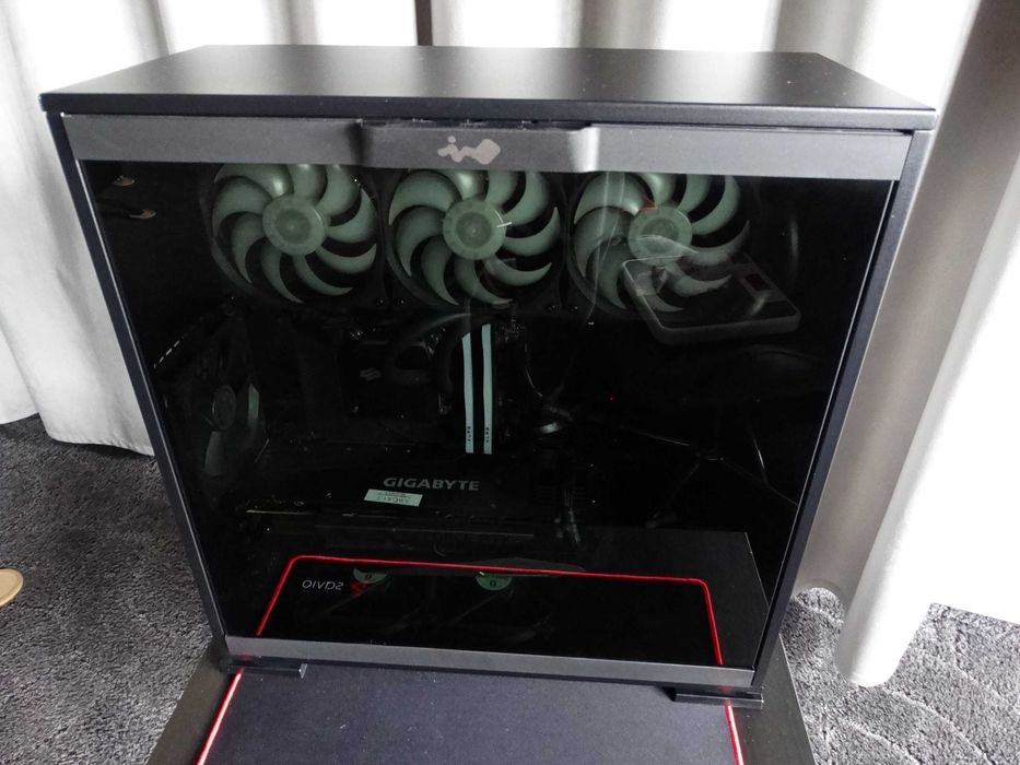 Komputer stacjonarny i7-11700KF 2x16GB 2.5TB SSD / 2TB HDD RTX3080TI