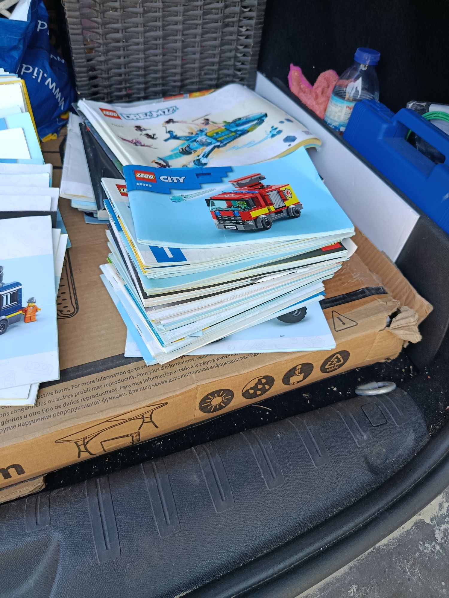 Lote manuais Lego ( Mais de 200 manuais)