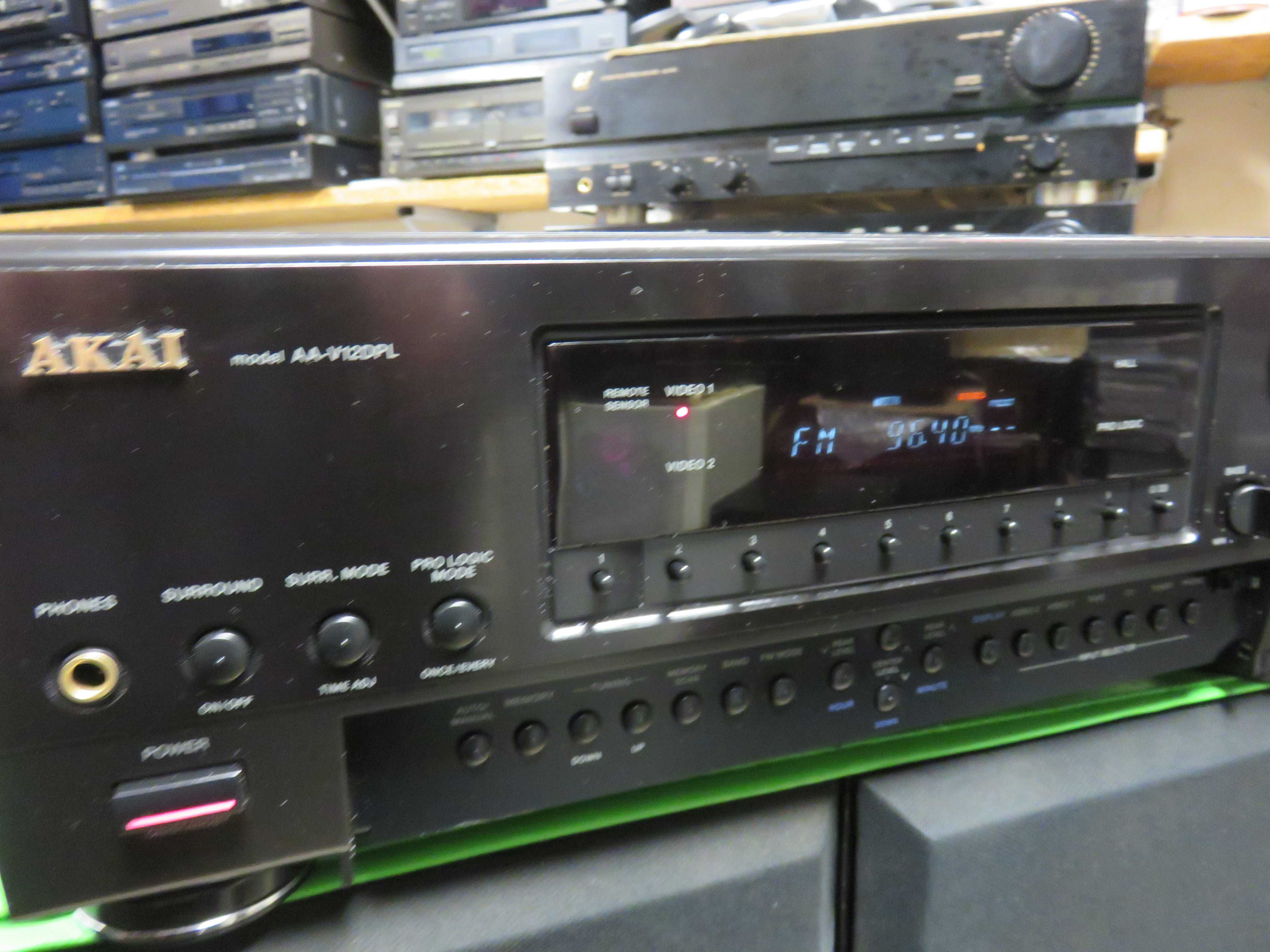 Amplituner AKAI AA-V12DPL