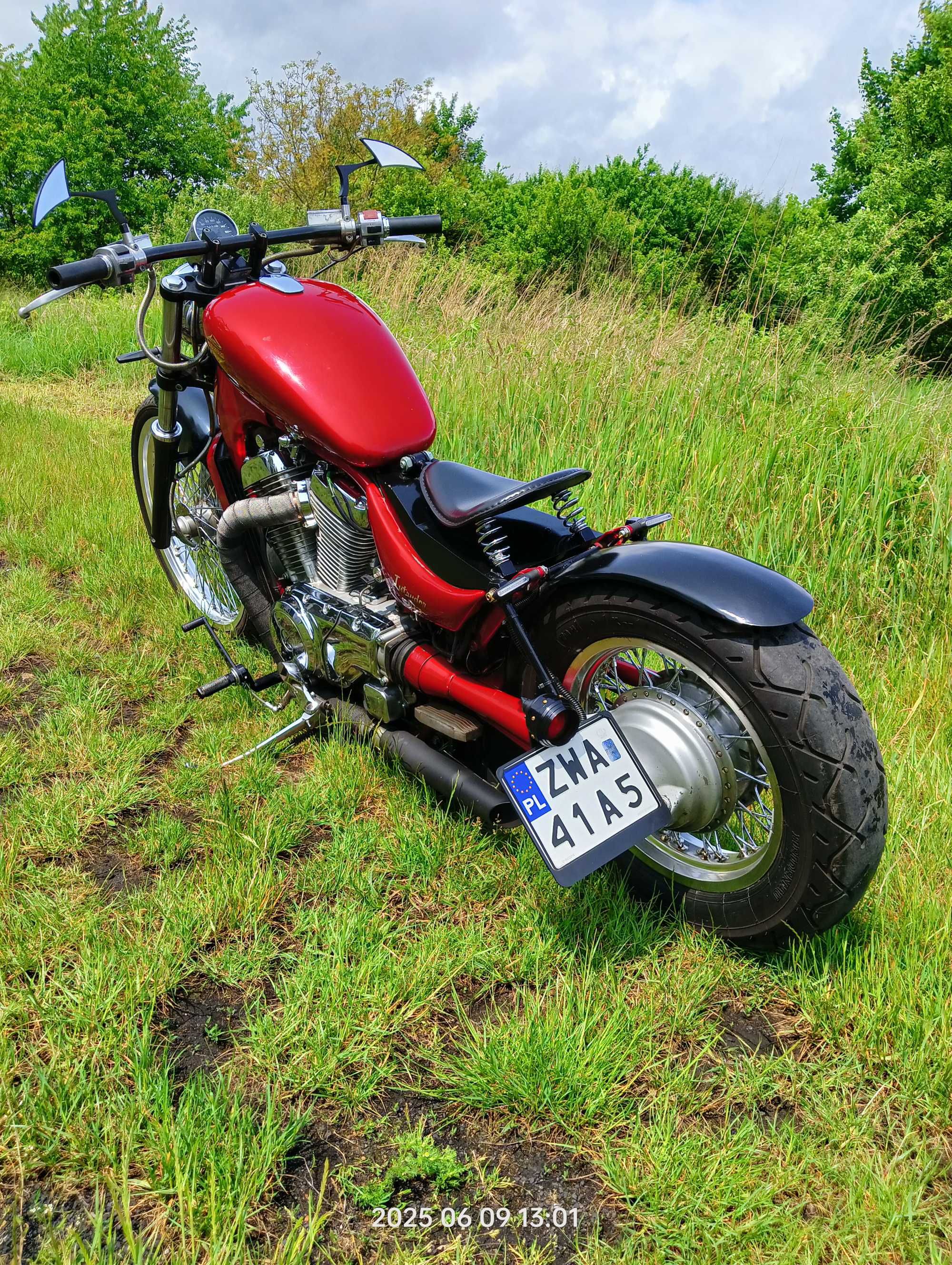 Suzuki Intruder vs 800 bobber