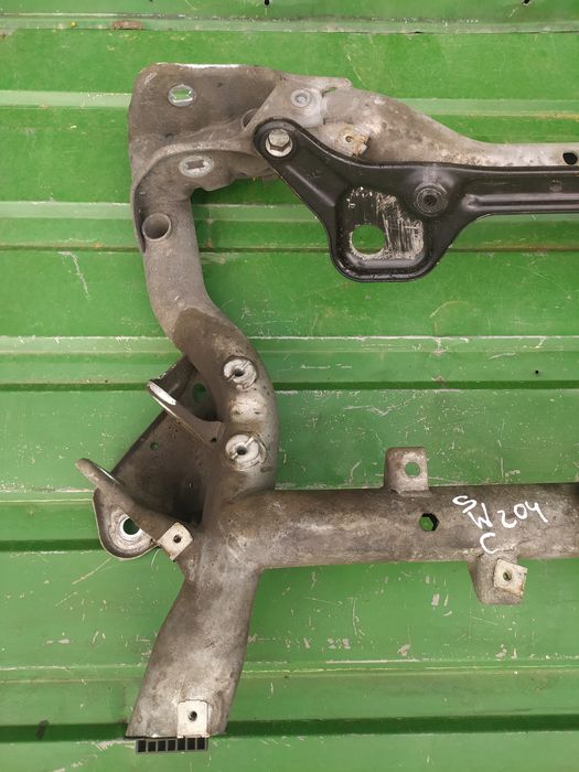 Підрамник Балка передня  Mercedes W204, S204, C207 A2046280657