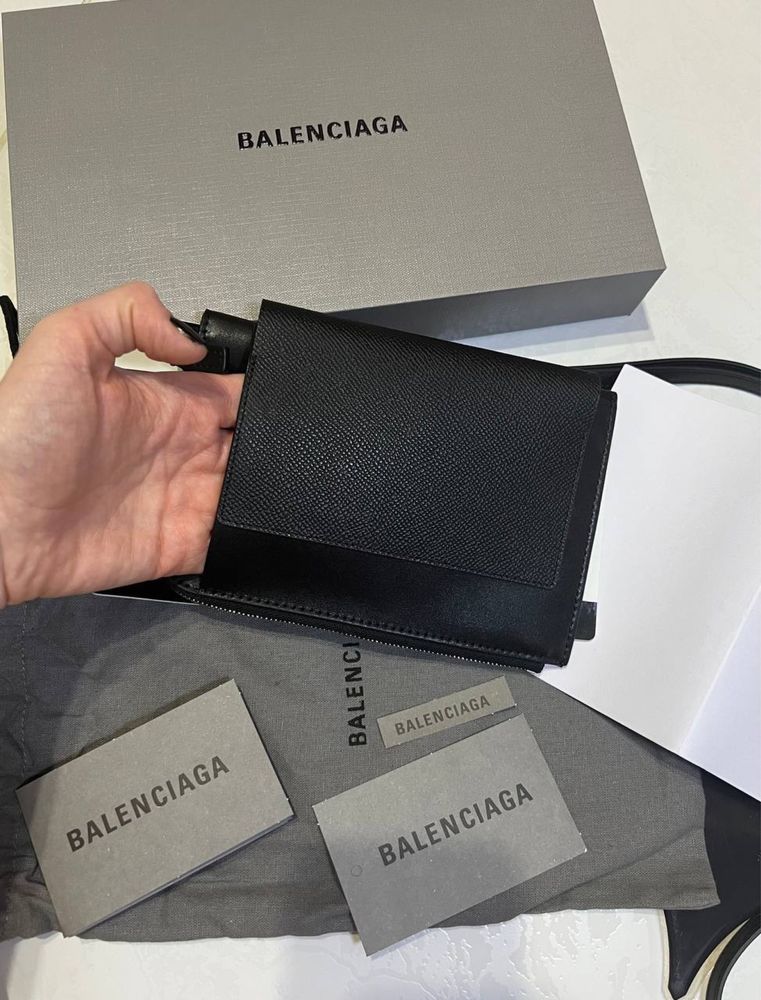 Кошелек/портмоне Balenciaga Passport Wallet Баленсиага премиум